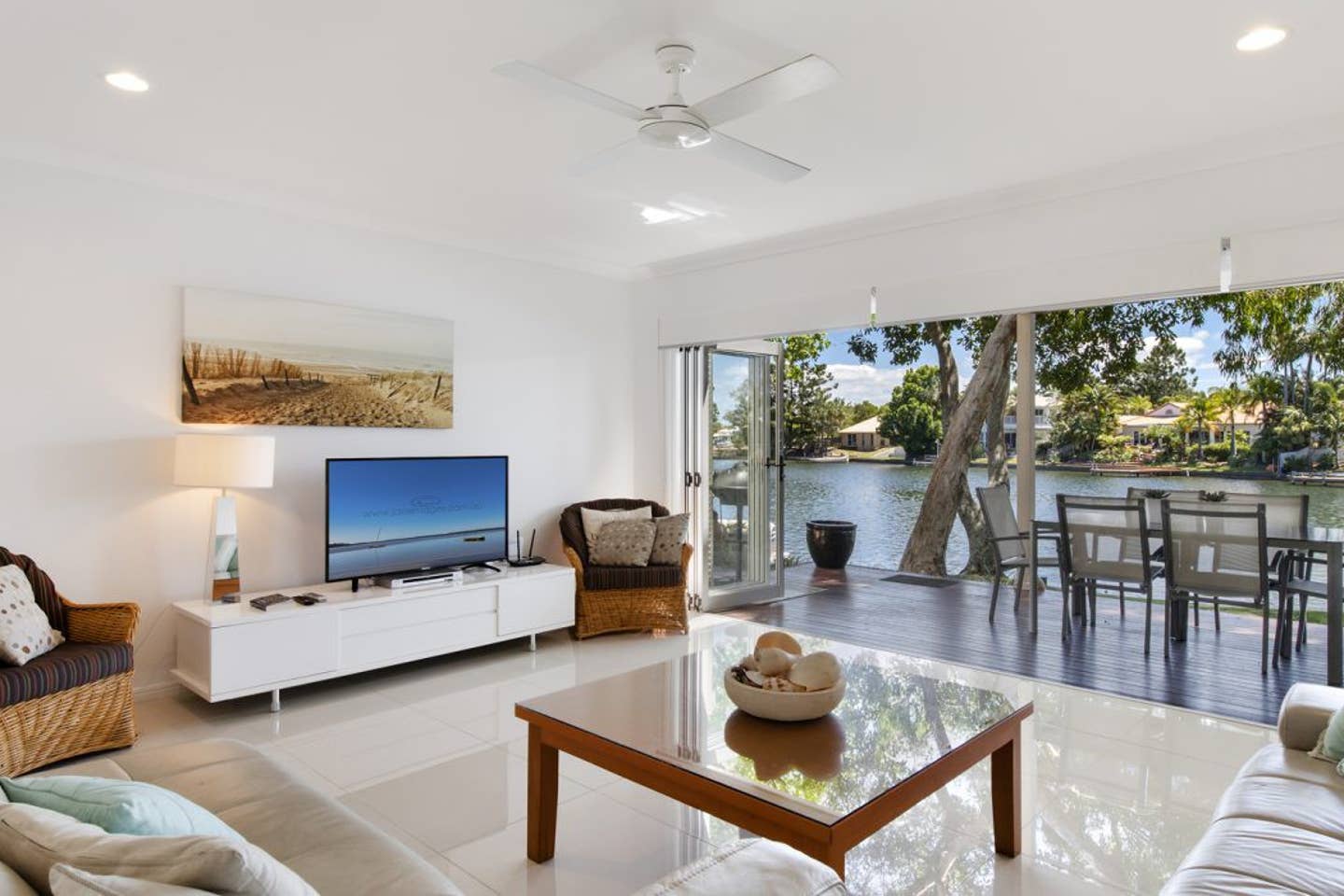 A stylish house in Noosa waters